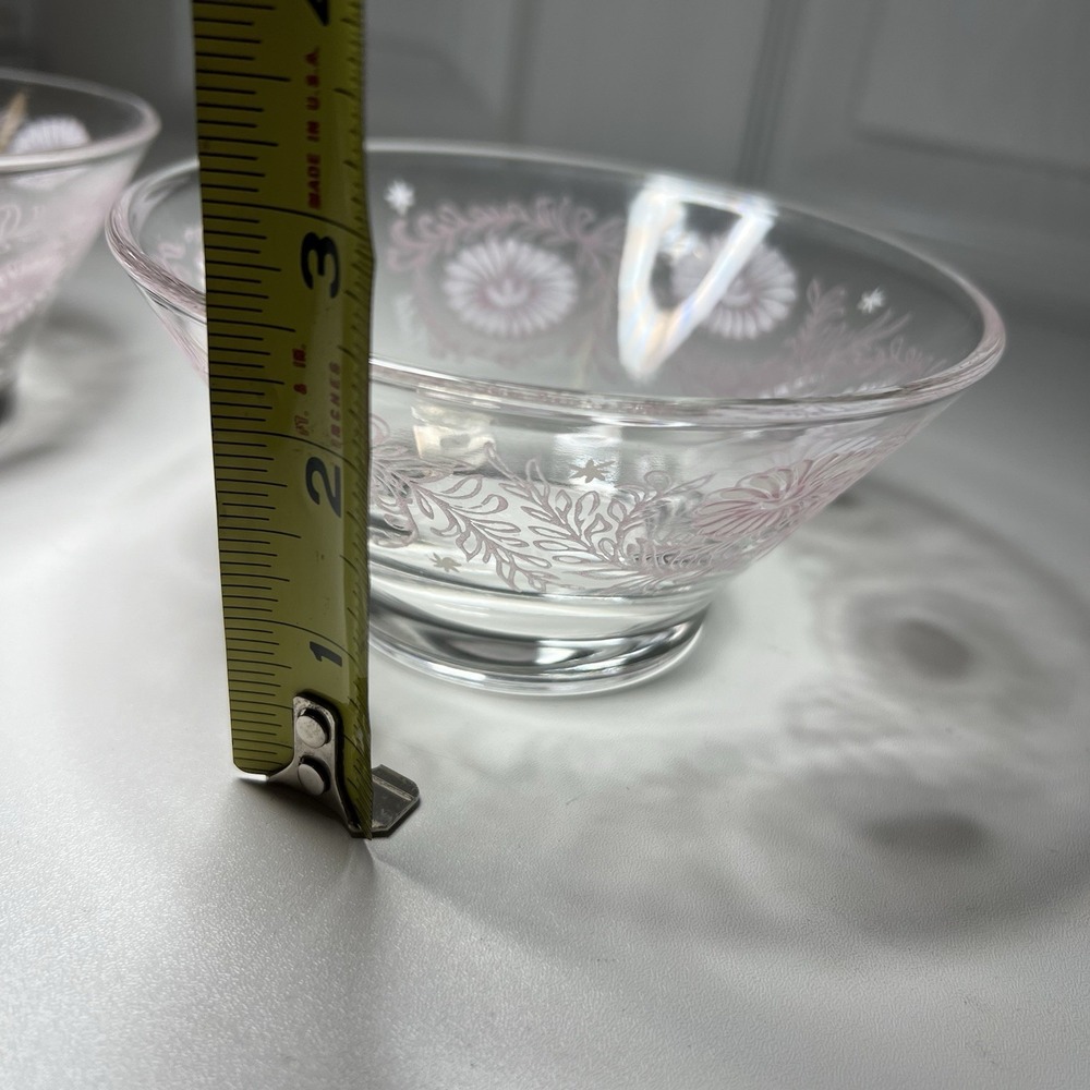2-Vtg Todd Glass Clear Glass Fruit or Dessert Bowls Pink White‎ Daisy - Picture 4 of 7